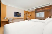 Maxi Hotel