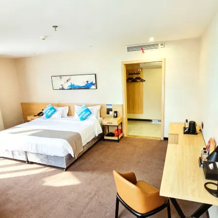 Youmi Hotel