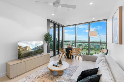 Luxury River View Apartments Brisbane CBD - Queens Wharf Hotels in 
