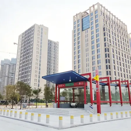 Ac Hotel · 0518 Apartment (Yili Center Branch) Отели рядом с достопримечательностью «Байюнь»