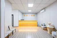 Yuntongli Hotel (Tonglu Station First City Hospital)