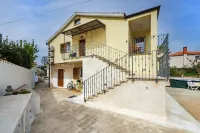 TRIKA Apartments