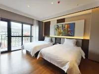 Bayintohai Hotel (Bayinbulak Town) Hotels in Hejing