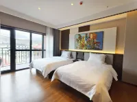 Bayintohai Hotel (Bayinbulak Town)