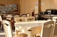 Yunqiang Yazhu Homestay (Songpan High-Speed Railway Station) - เปิดใหม่