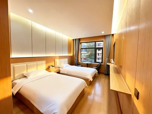 Luqu Marriott Business Hotel - 2 Sao