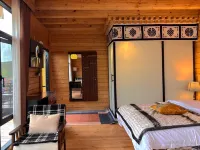 Mountain Dwelling Mystical Realm · Mountain Lodge - parking