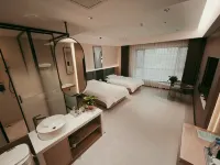 阿拉爾鑫新商務飯店 - 停車場