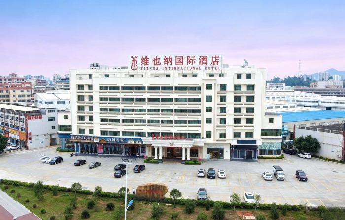 Vienna International Hotel (Shaoguan High Speed Railway Station)
