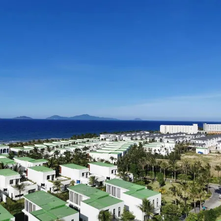 Mona Luxe Beachfront Resort Hoi An