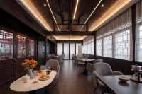 BohaoHotelInternat - วิวภูเขา