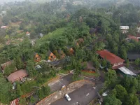 Savia Hotel & Resort Ciater - parking