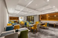 New Beacon International Hotel (Xiantao Global Center & Wushang Mall)) - parking