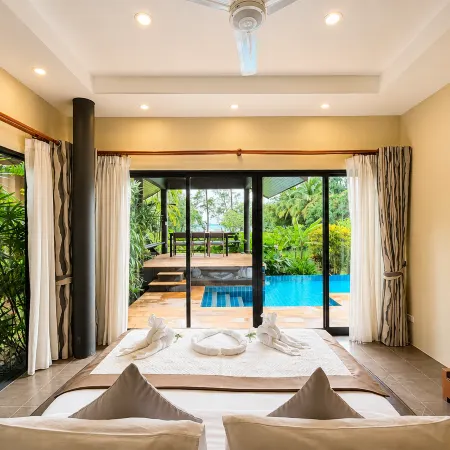 Tha Lane Bay Villas