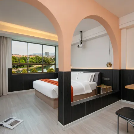 Mengyun Movie Hotel