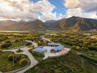 Manyin · Mie Hidden Mountain Lodge (Liding Village) - 2-Star