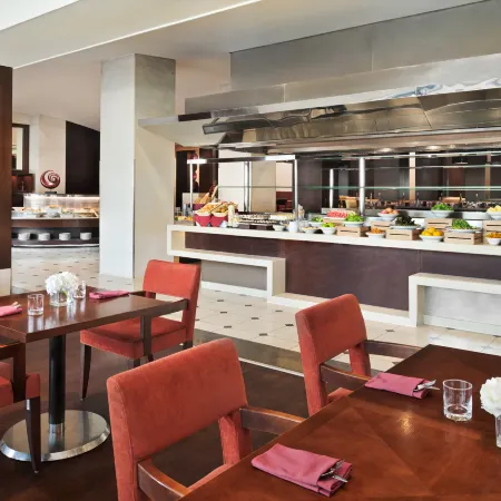 Mövenpick Grand Al Bustan Dubai