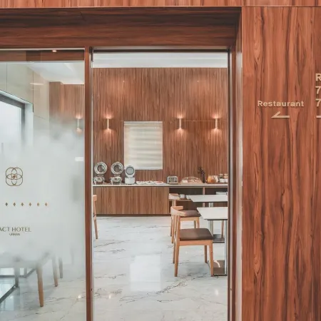 ACT HOTEL URBAN