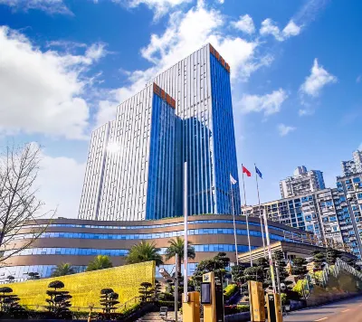 Juyang International Hotel Hotel dekat Luzhou Harbor International Container Wharf
