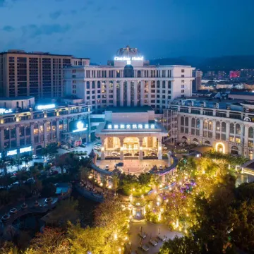 Clarion Hotel