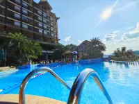 Dong Xiang Guesthouse - Pools