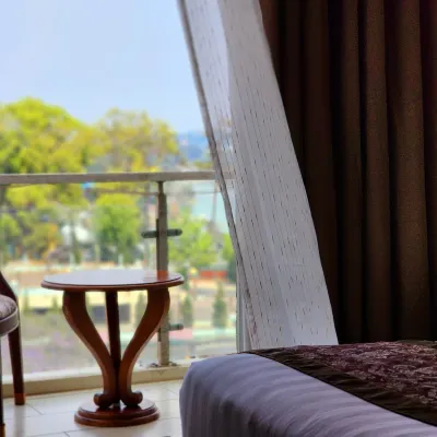 Marguerite Hotel ダタンラハイロープコース周辺のホテル