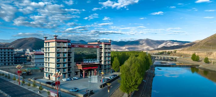 LANOU Hotel (Daocheng Binhe Road) Hotel a Daocheng