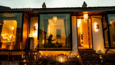 Huafeihua · Zen Aesthetics Homestay  From the street