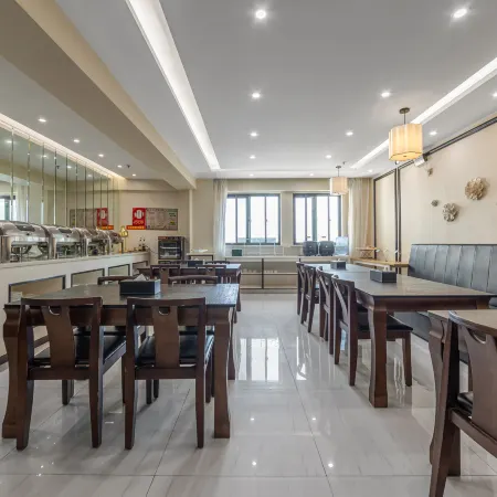 Xana Hotelle (Suqian Xiangwang Hometown baolong Square Branch)