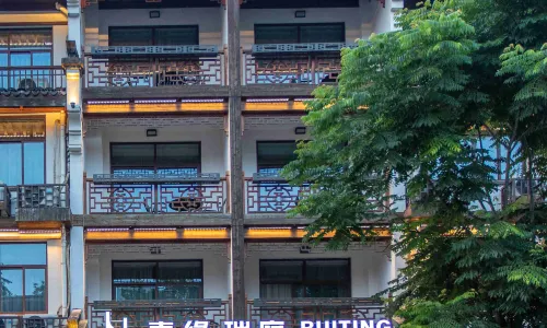 Jiayuan Hotel