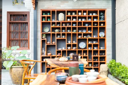 Cheng Residence (Chaozhou Ancient City Paifang Street Branch) Отели в г. Чаочжоу