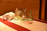 紅蓮經濟酒店 - 努沃勒埃利耶全景盡收眼底 - SPA