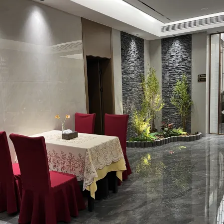 Qianwei Xile Hotel