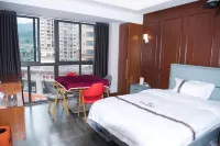 Shengshuiwan Hotel (Chongqing Fengjie High-speed Railway Station)
