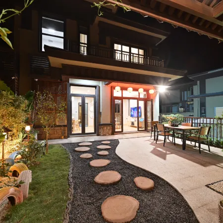 Man Ye Holiday Villa (Foshan Shiyechuan Branch)
