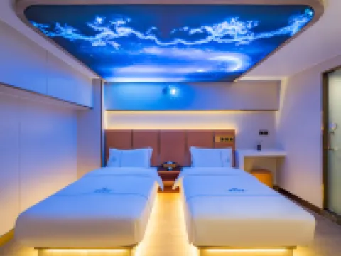 Dequan Luxury Hotel (Chaoyang High speed Railway Station Shilibao Subway Station Branch) Hotel di Beijing