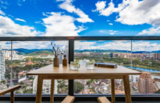 Empty Sailing Homestay (Gaozhuang Starlight Night Market) Hotels near Nine Tower &Twelve Walled