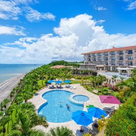 Grandvrioresort Ishigakijima Ocean's Wing & Villa Garden Отели рядом с достопримечательностью «Маяк Уганзаки»