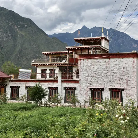 Danba E'qie Time Tibetan House Chinese Inn
