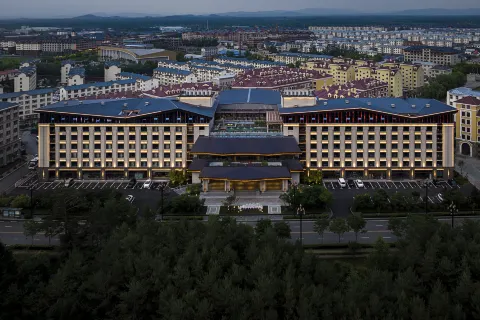Changbai Mountain Pureland hot spring Resort Hotel