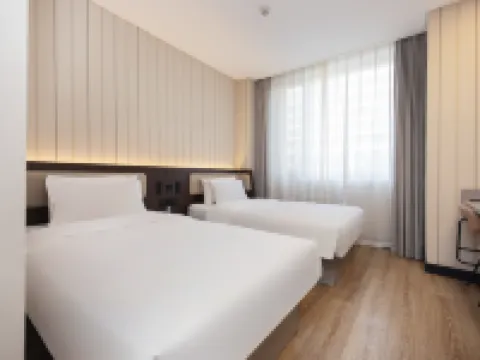 HanTing Hotel (Karakax Shengda Square) Hotels in Karakax