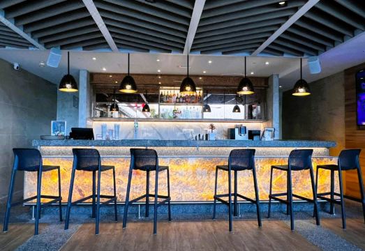 선웨이 호텔 빅 박스의 현대적인 로비 전경