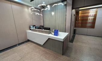 Wuchuan Haoying Hotel (Wuchuan No.1 High School Aoyuan Plaza)