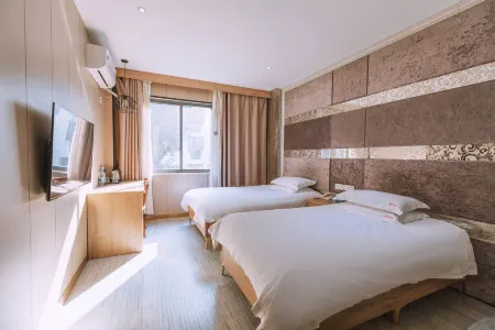 Sizhou Business Hotel (Jiashan Railway Station) Отели рядом со станцией Jiashan South Railway Station