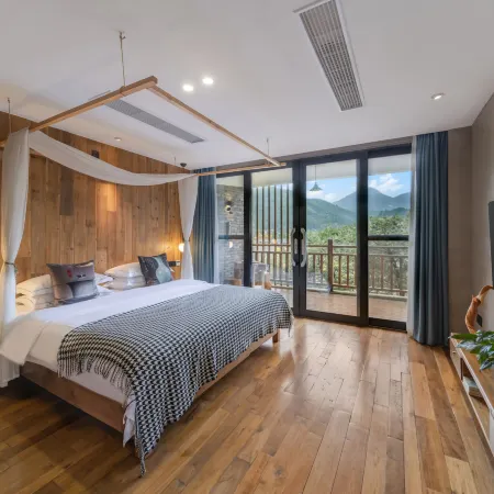 Longquan Moshangguiren Homestay (Baoxi Scenic Area)