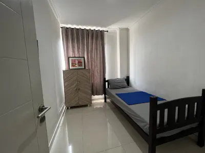 De Novaren Guesthouse Các khách sạn ở Cihuni