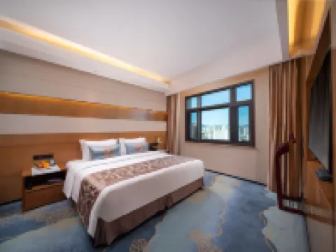 Kunming Zhongwei Tianheng Grand Hotel (Kunming Old Street Nanping Pedestrian Street)