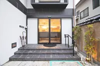 【Forest Guardian Hotel Kyoto Goshonishi】7-minute tram ride from Kyoto Station Các khách sạn ở Kamigyo Ward