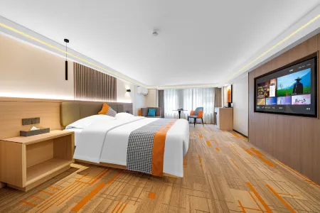 Lücheng Hotel (Wuhan Station West Plaza) Отели рядом с достопримечательностью «Wuhan Keji Daxue Chengshi College»