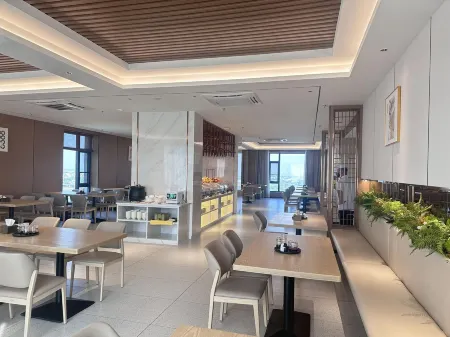 LC International Hotel